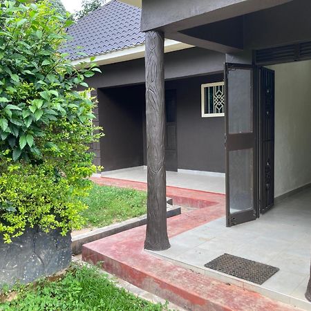 Bwindi Guest House Kanungu Exterior photo