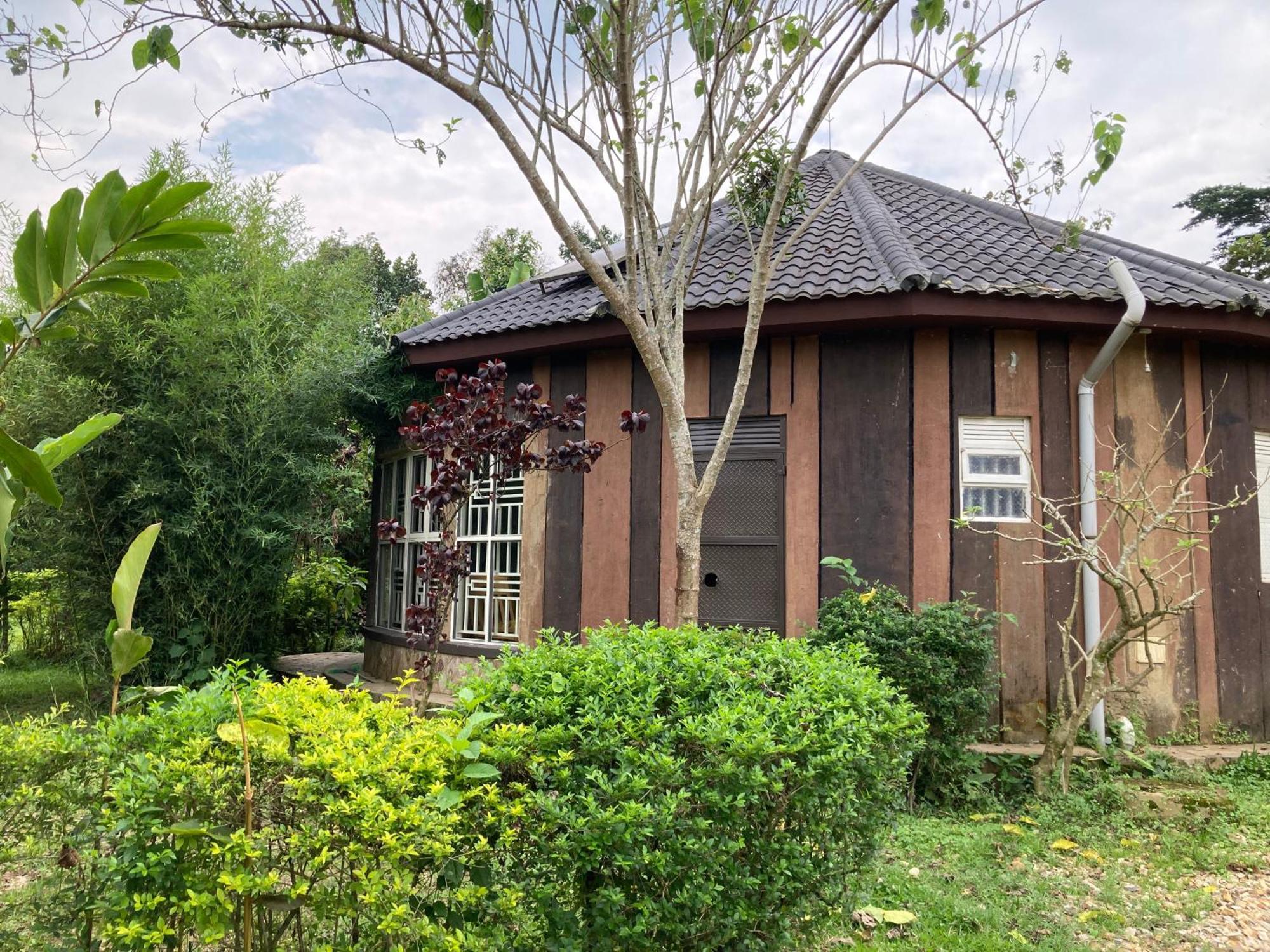 Bwindi Guest House Kanungu Exterior photo